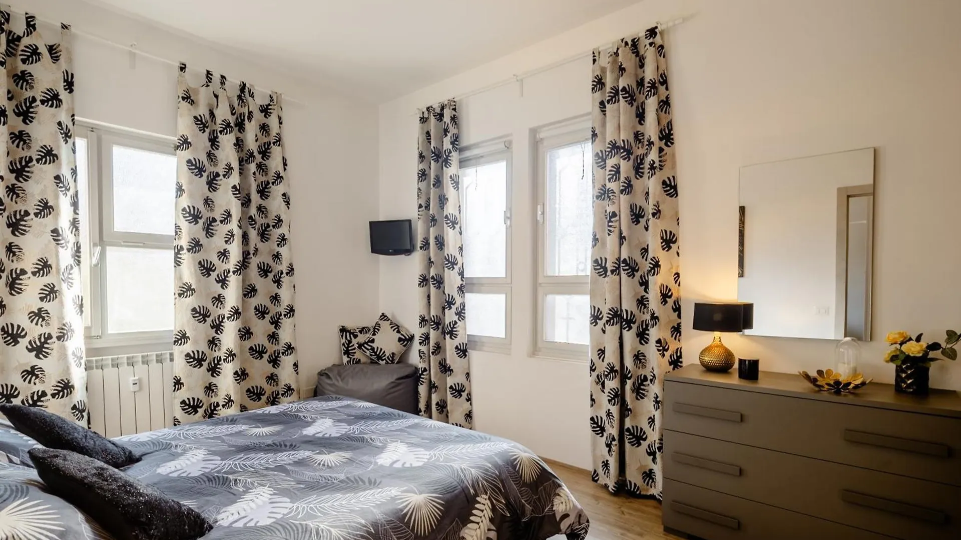 Apartamento Open The Classic Wooden Shutters At A Cozy City Nest Florencia